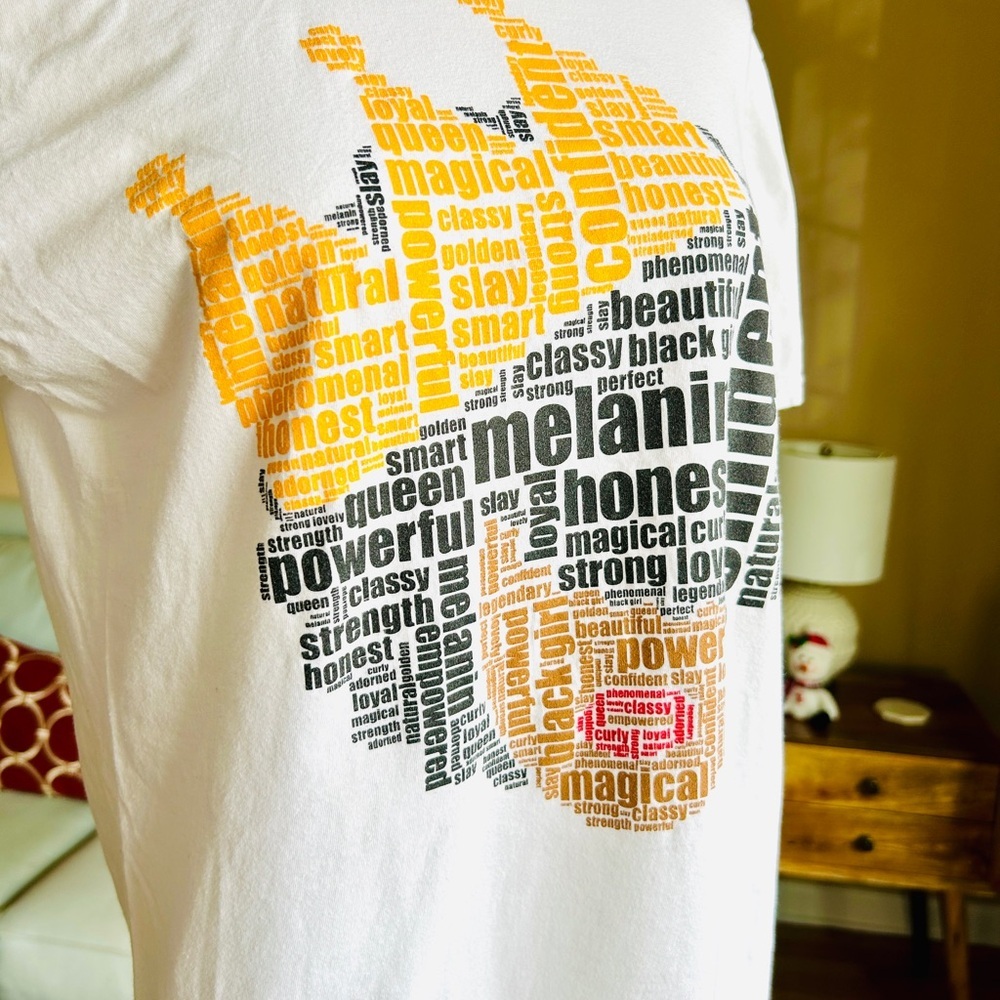 Designz By Morgan African Queen Word Art Graphic Tee Medium - Picture 3 of 10